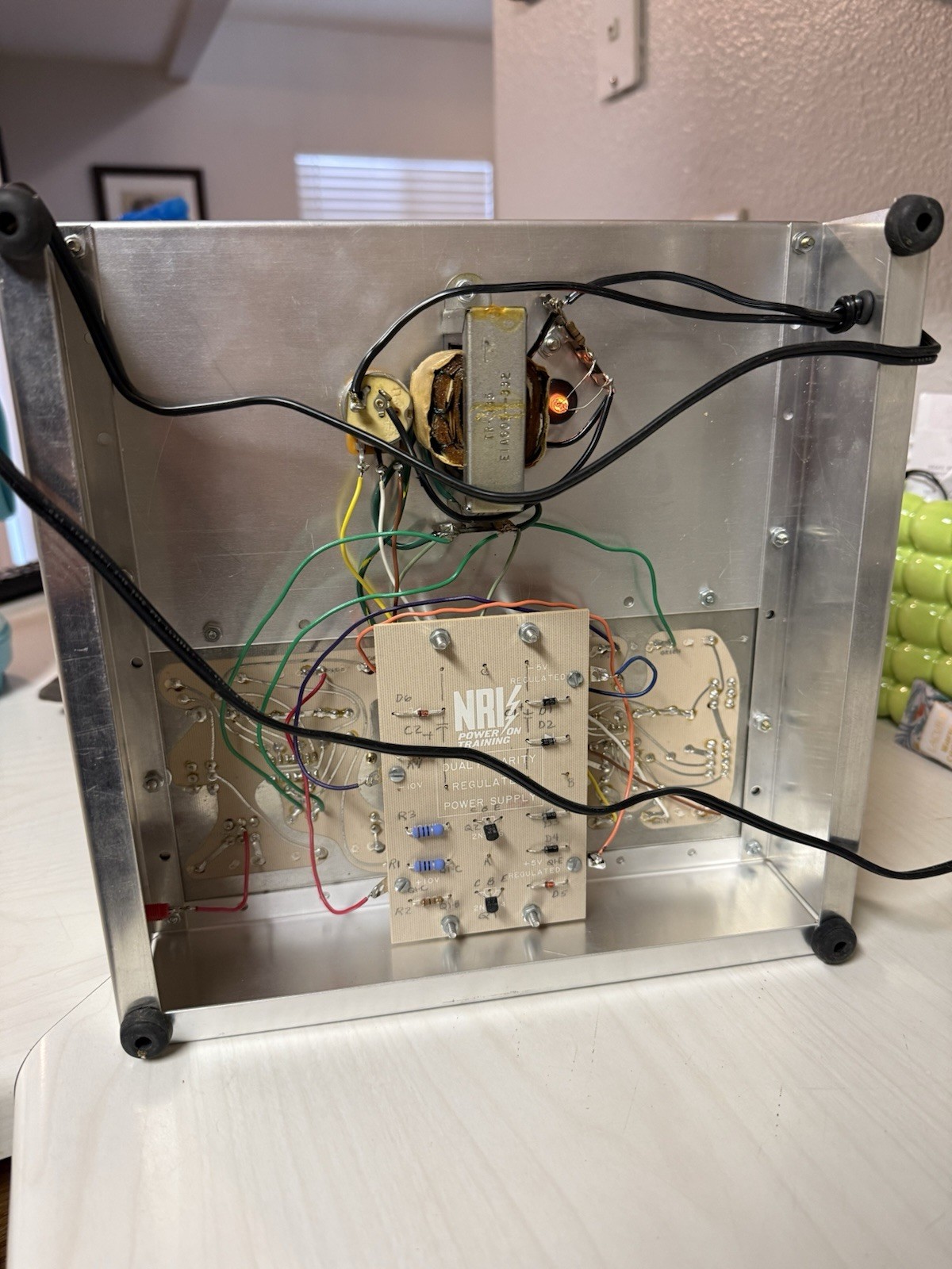Vintage NRI Discovery Lab Electronics Trainer Not Tested