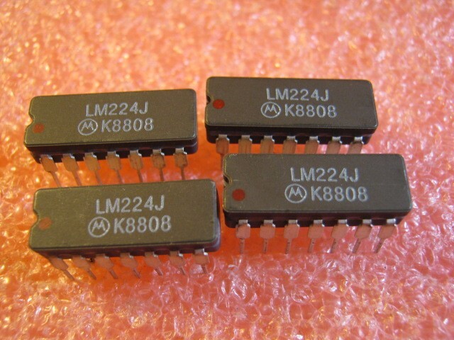 LM224J Lot of 4 NOS Pieces from Motorola