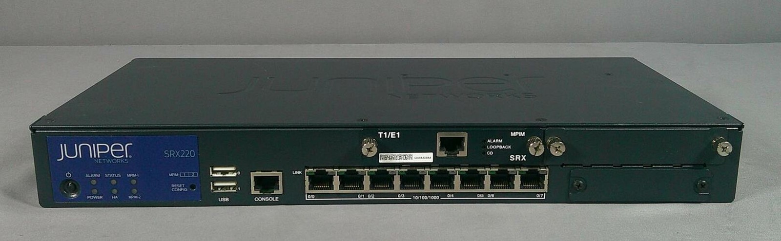 JUNIPER SRX220 Services Gateway Firewall Router Security ***Used Very Good***