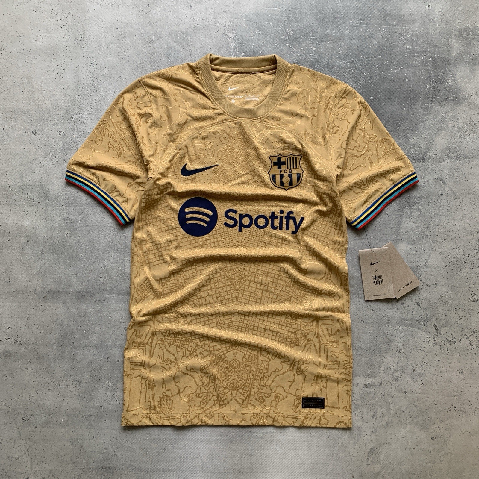 NIKE BARCELONA 2022 2023 AWAY ADV MATCH GOLD FOOTBALL T-SHIRT JERSEY SIZE XS