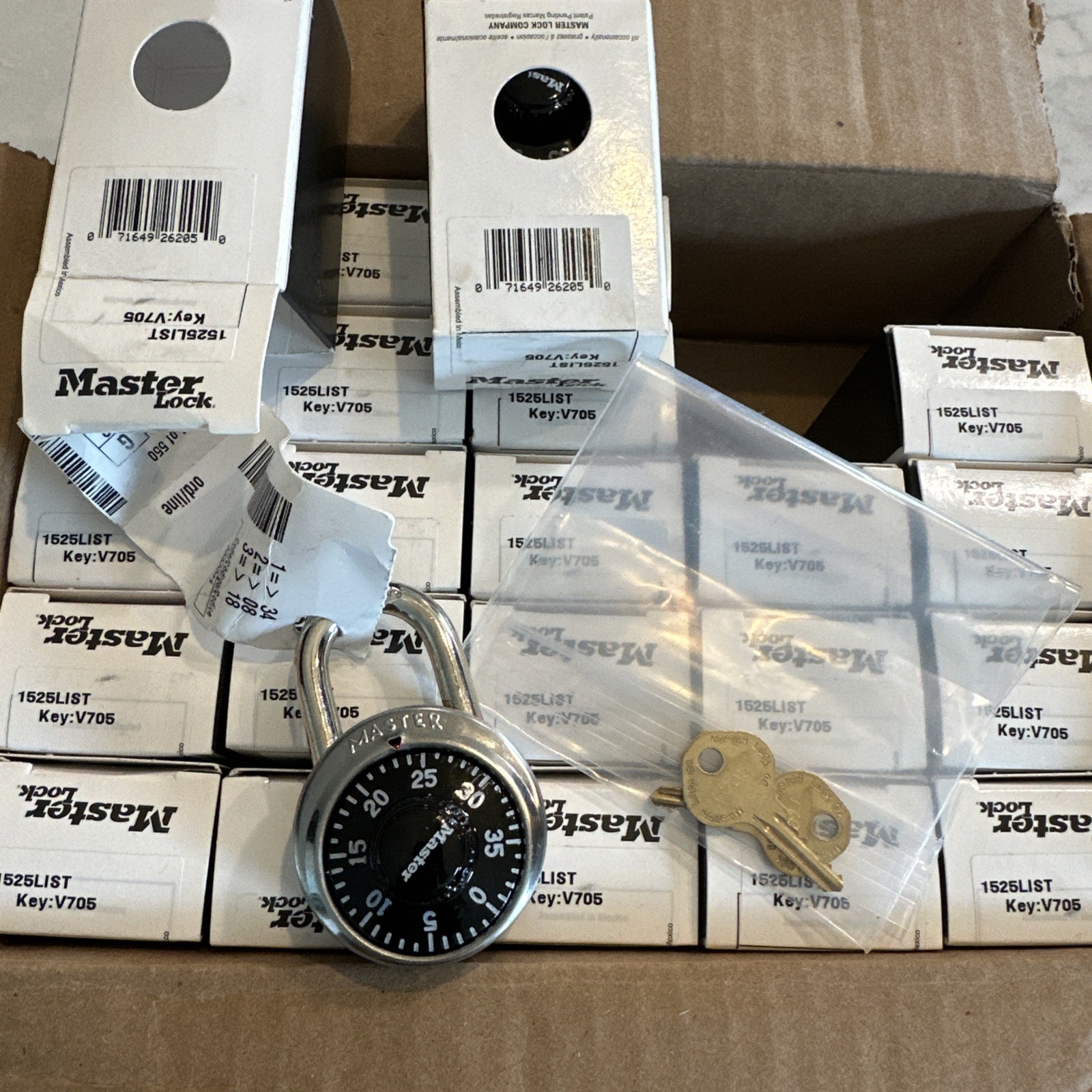 Master Lock Combination Black Padlock 1525 Lock OEM Original Key Lot Of 24 (Stxx