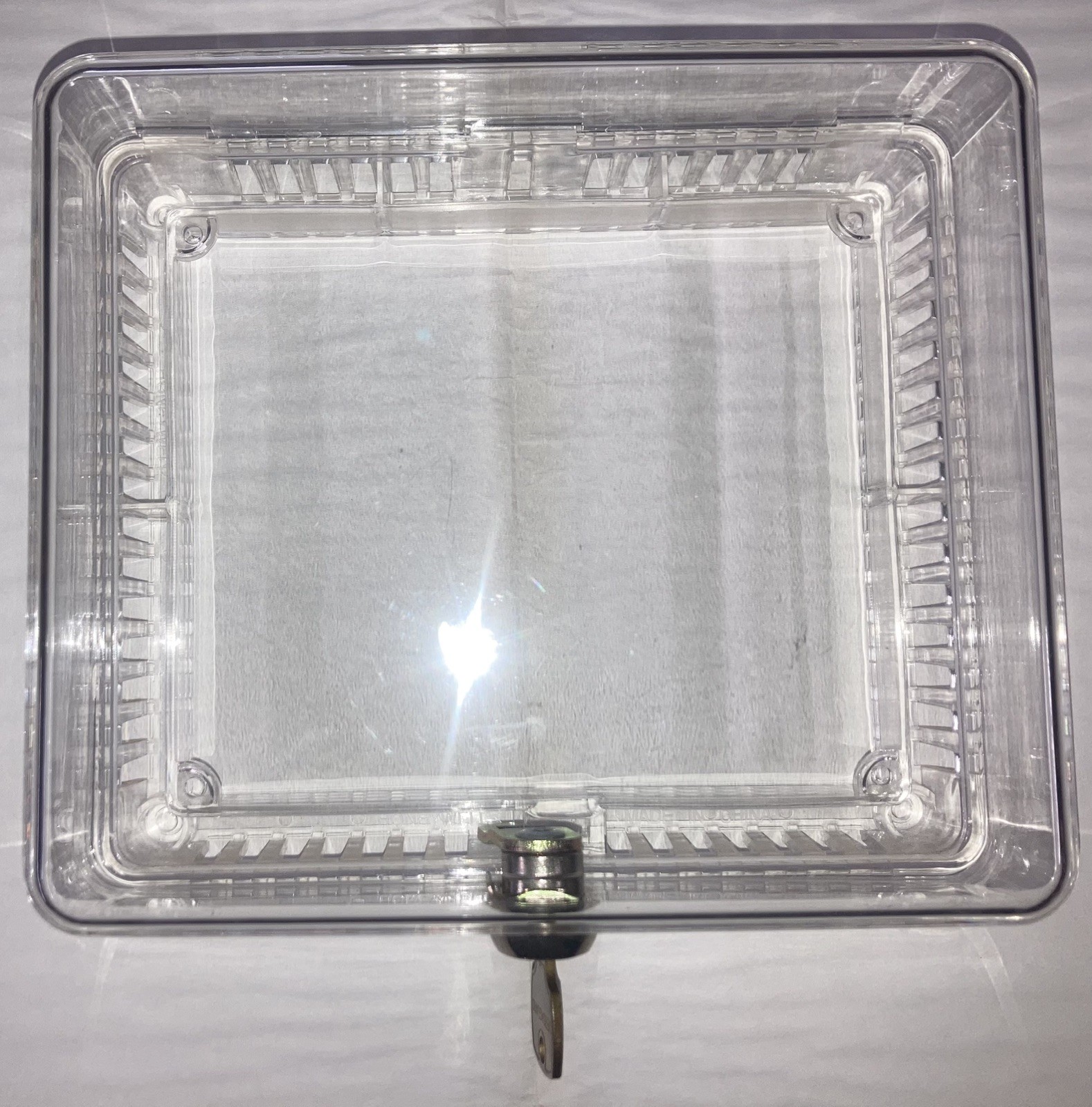 Genuine Honeywell Home Clear  Thermostat Guard Lock Box 1 Keys 7.25” x 6.25”x 3”