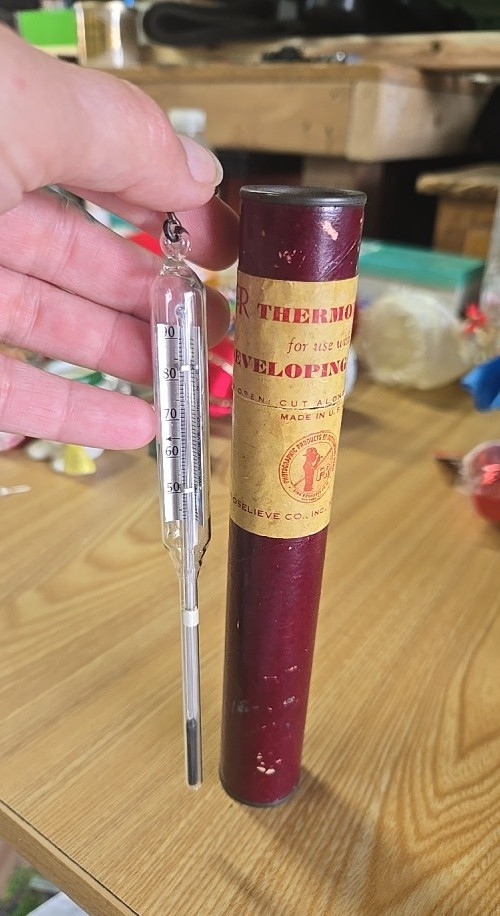 FR thermometer for use with developing tank fink-roselieve co