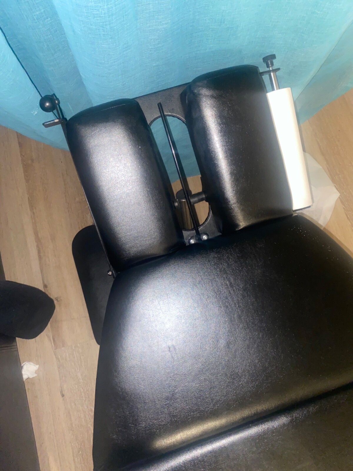 Master Massage 28256 Massage Table - Black