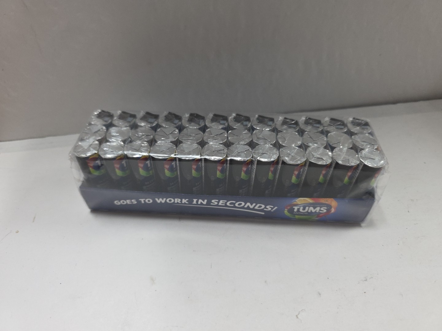 TUMS Extra Strength 750mg Assorted Fruit Antacid Chewable 36 Rolls 09/29 Sealed