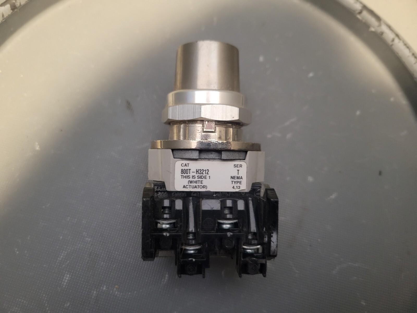 Allen Bradley Selector Switch, NO KEY, Series T, 800T-H3212