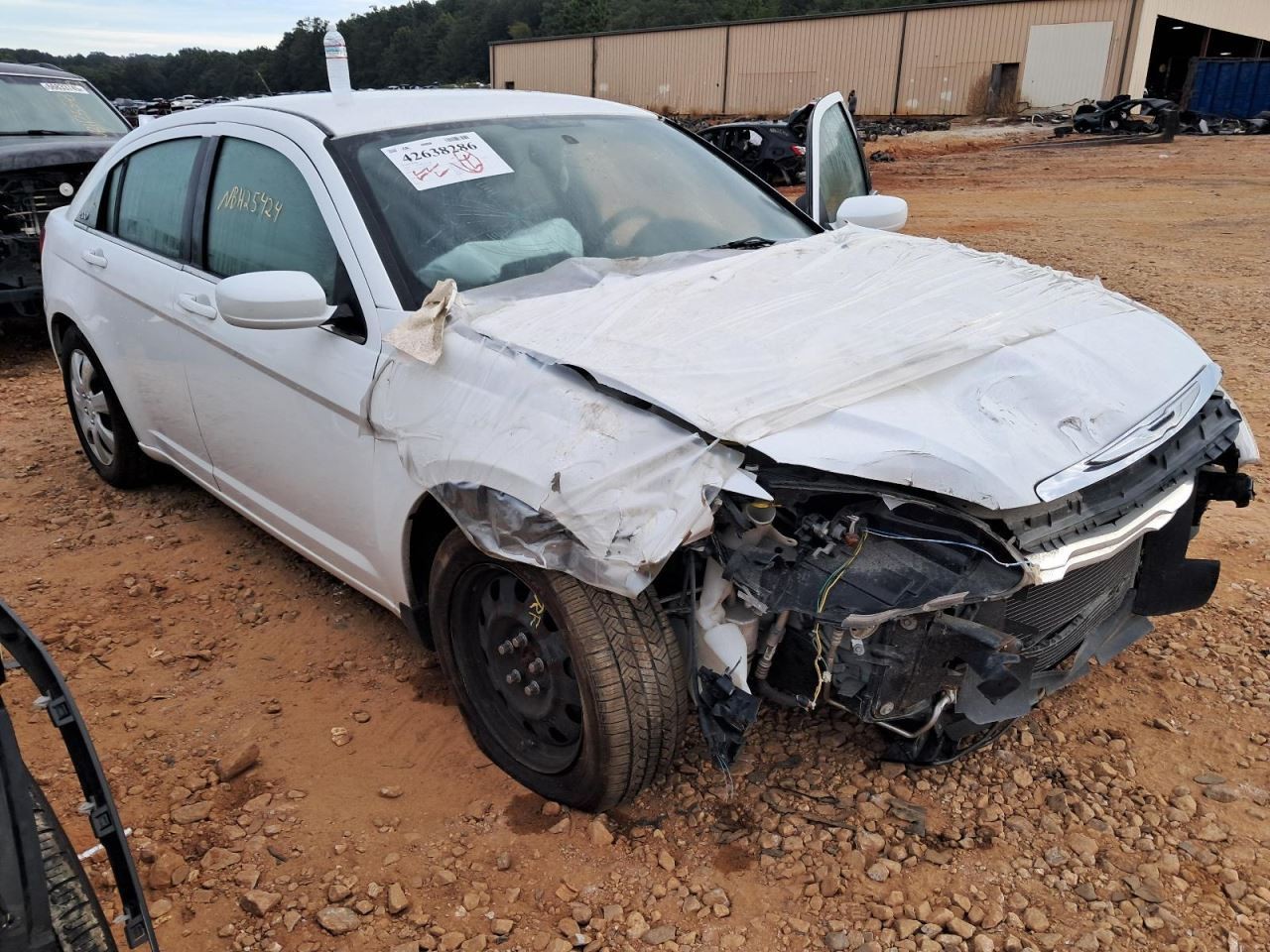 200       2014 Glove Box 4773226
