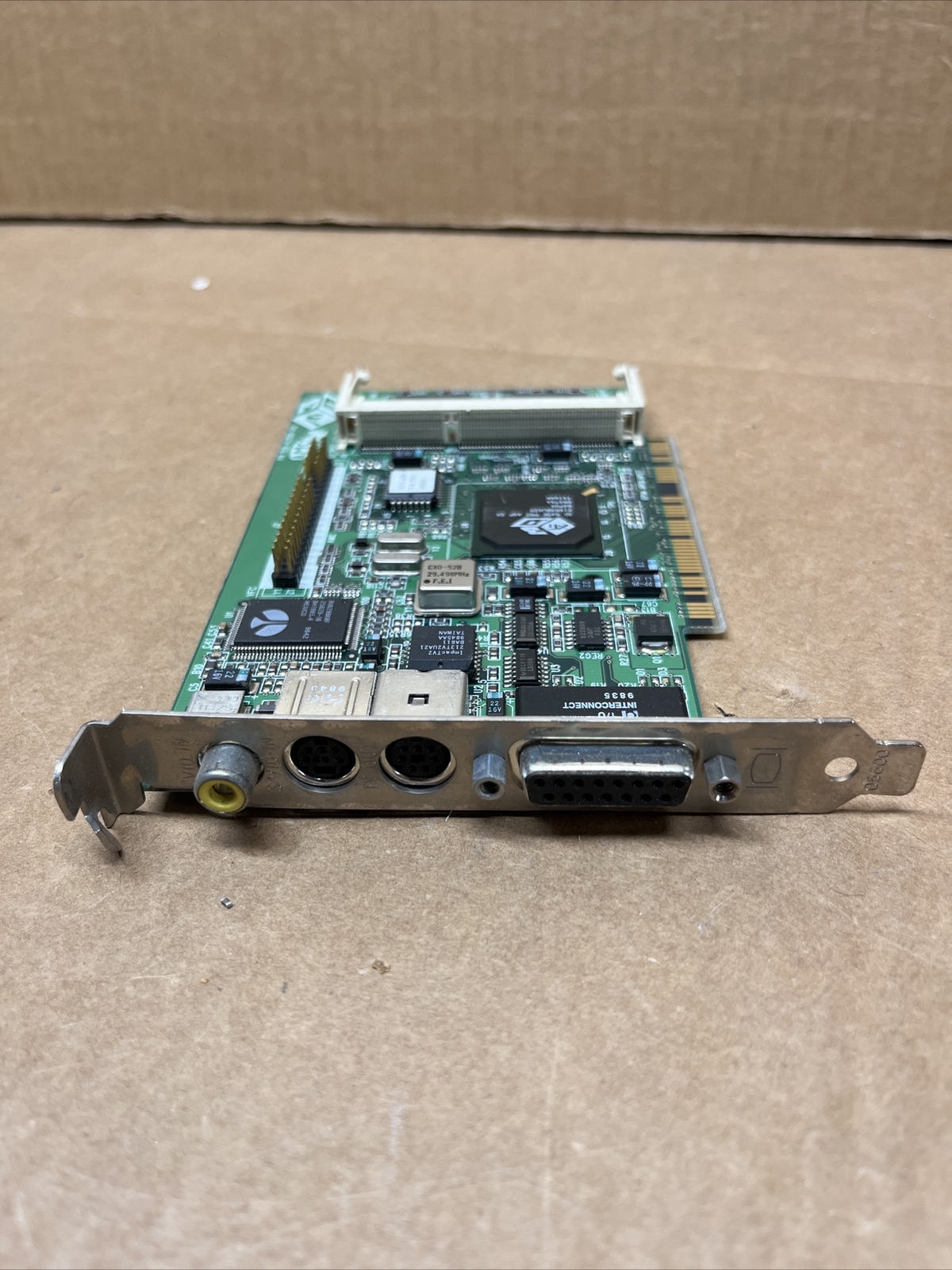 ATI 3D 109-43100-00 (VER.2.0) APPLE 630-2893 4MB PCI VIDEO CARD 1024310500 Teste