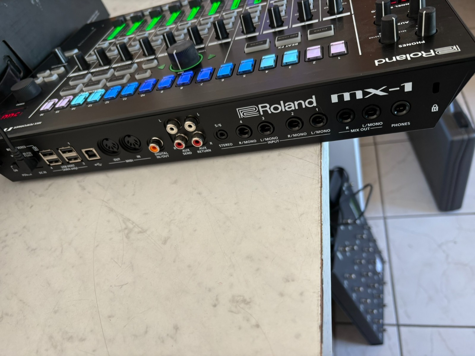Roland MX1 DJ Mixer Table