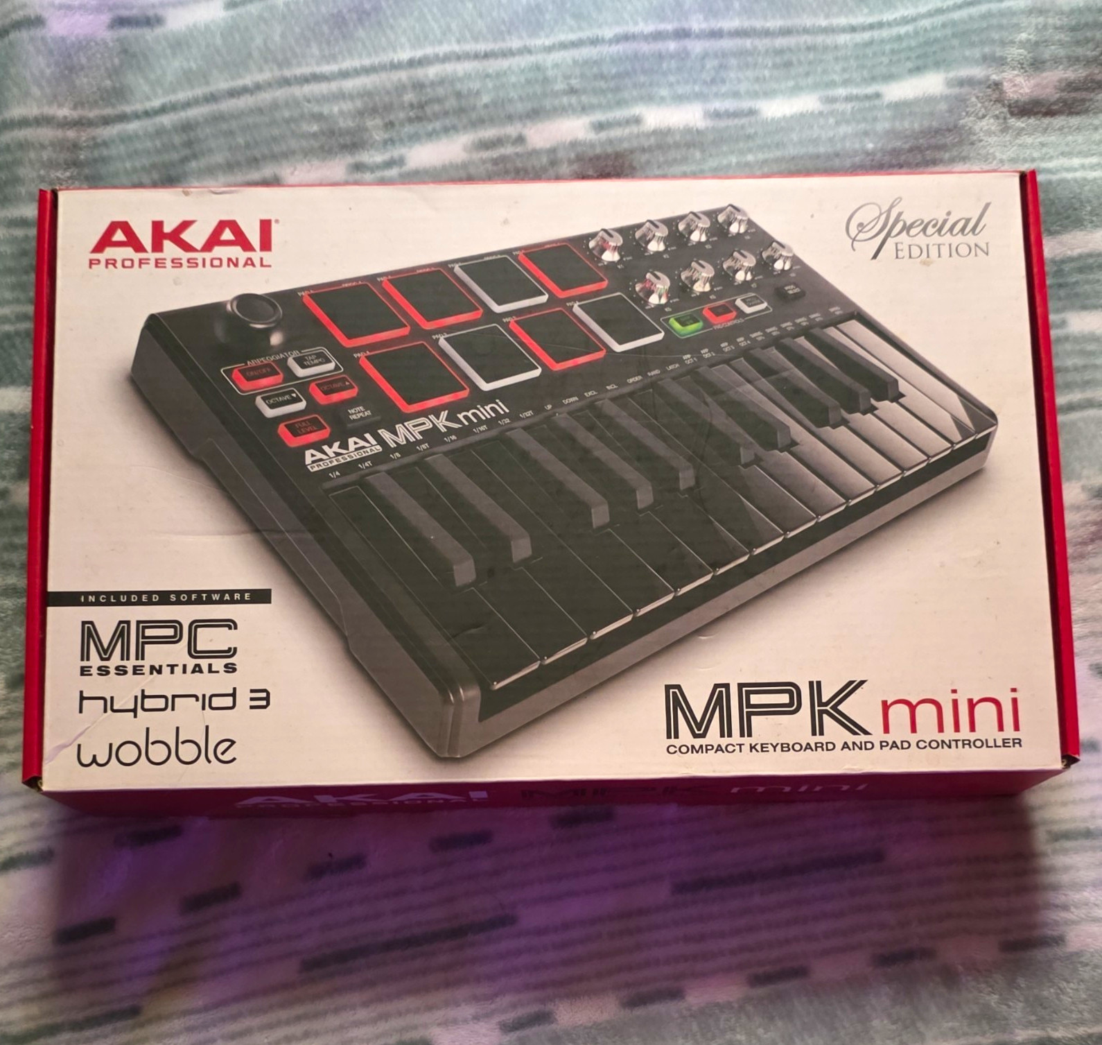 Akai Professional MPK mini MKII Special Edition Black 25-Key Keyboard Controller