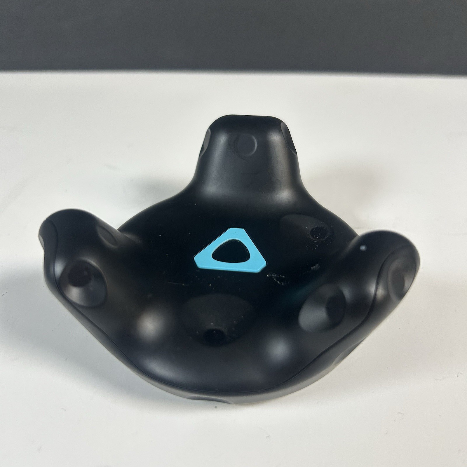 HTC VIVE Tracker 2.0 - For Full Body Tracking, Virtual Production, Model 2PYV200