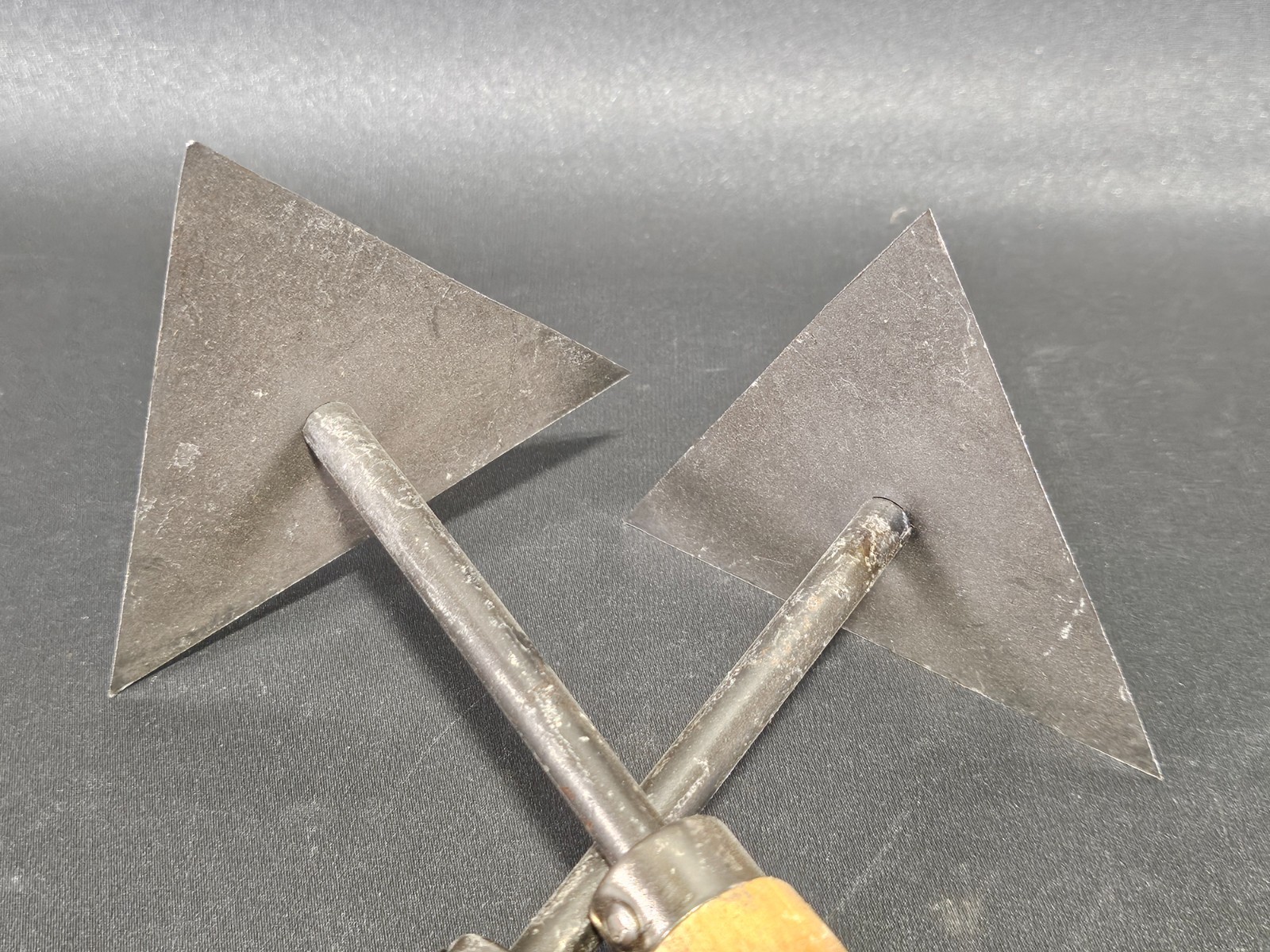 Stortz Phila 4" Triangle Paint Scraper (Set of 2)