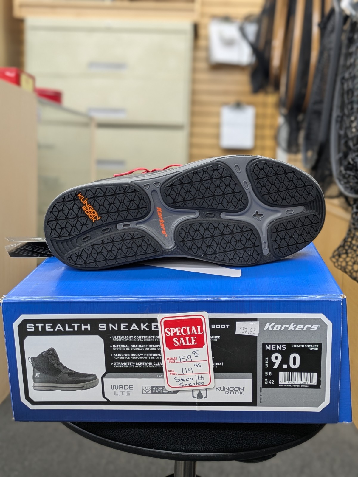 Korkers Stealth Sneaker Size 9