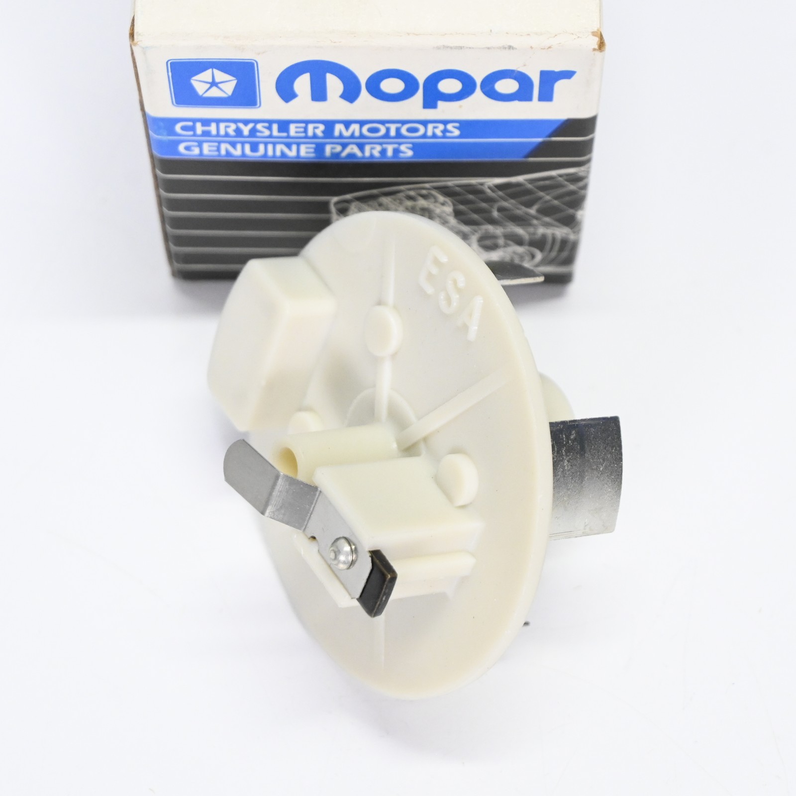OEM MOPAR 1984-1989 Distributor Rotor Caravan Charger Daytona Lebaron 5213728