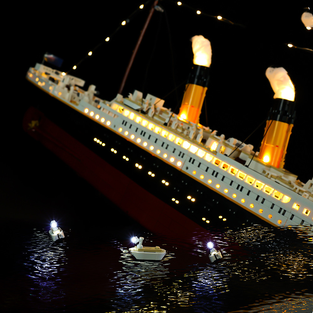 LED Light Kit for Titanic - Compatible with LEGO® 10294 Set (RC+ Sound Version)