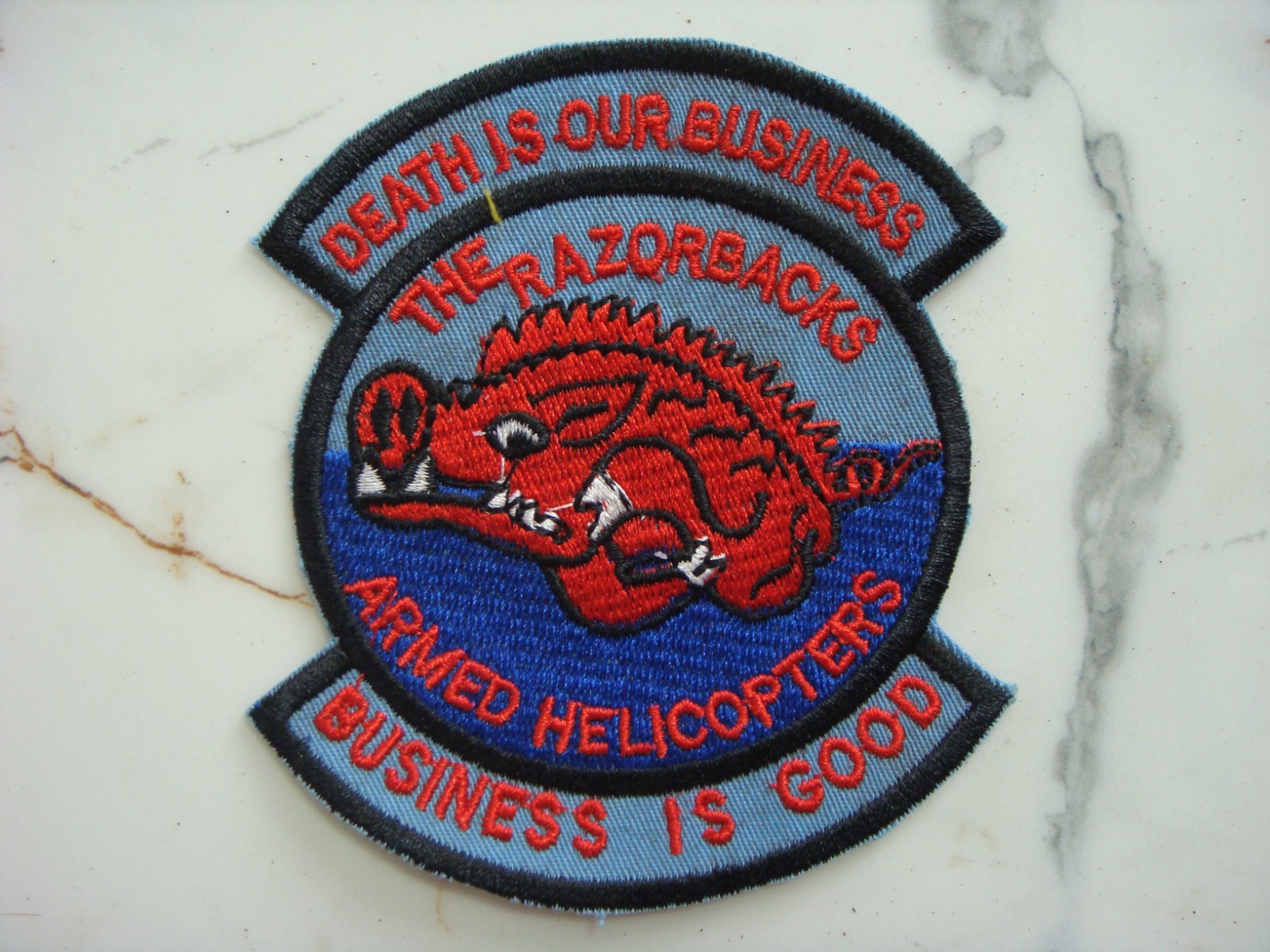US 120th AVIATION COMPANY " THE RAZORBACKS " VIETNAM WAR PATCH