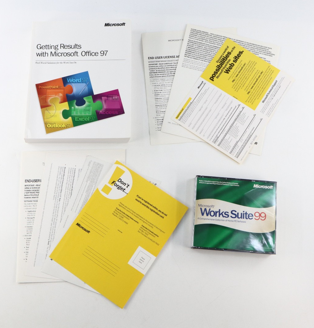 Microsoft Works Suite 99 w/ Product Key Big Box
