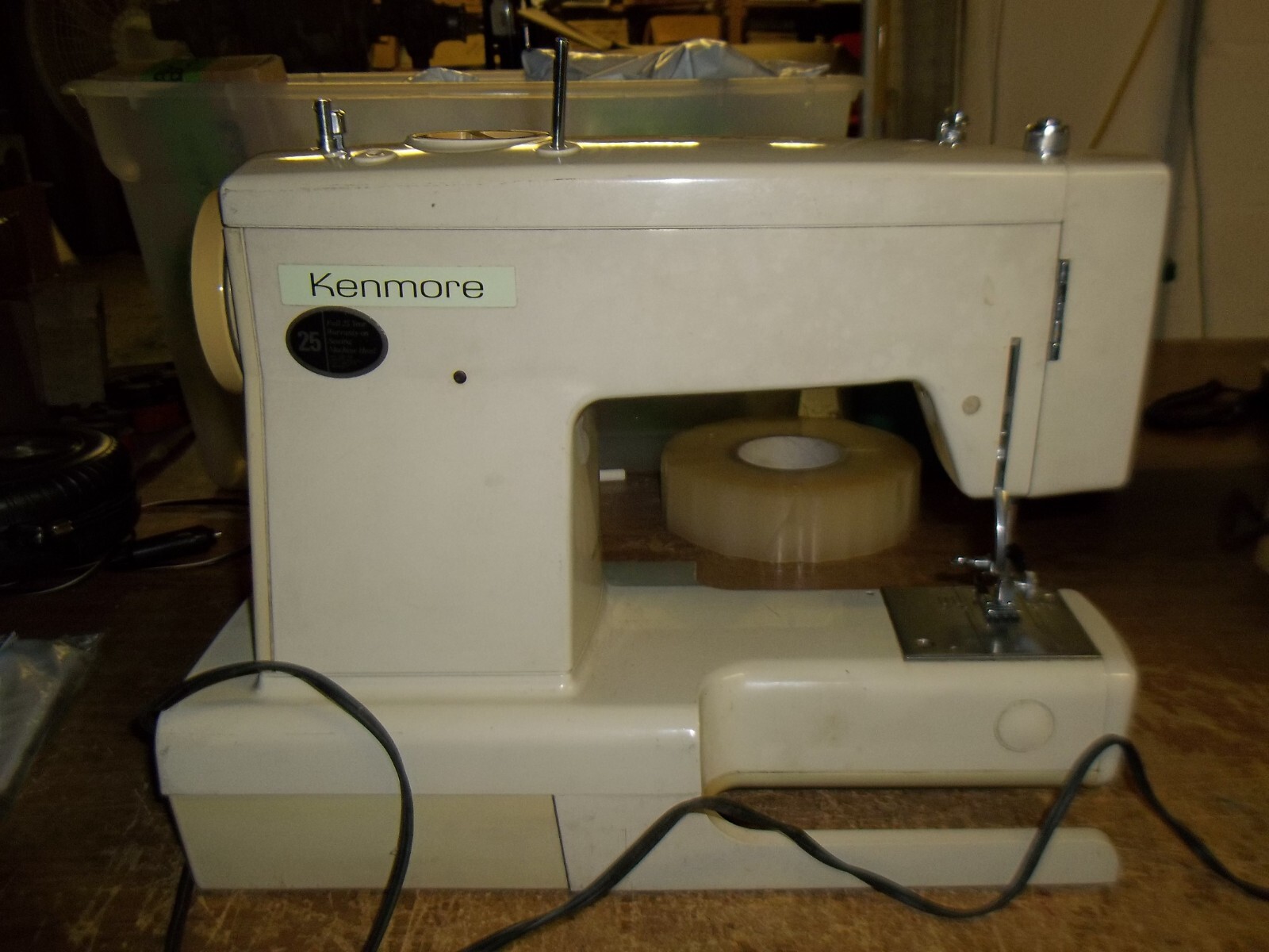 Vintage Kenmore 1525 Sewing Machine W/ Case & Manual