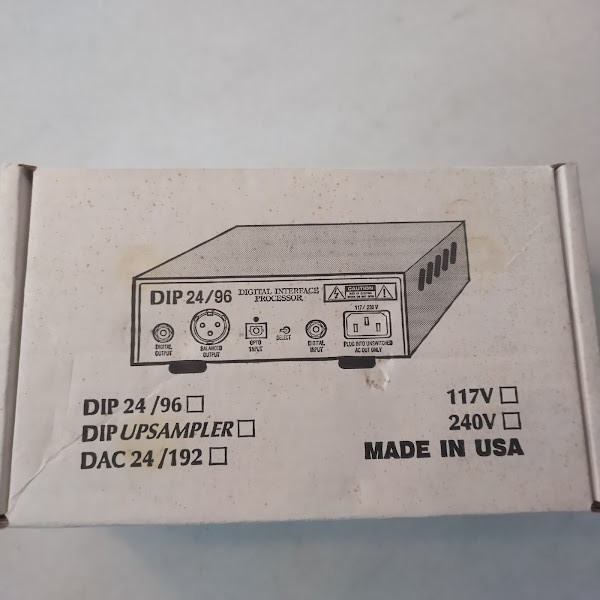 Monarchy Audio Digital Interface Processor Upsampler DIp 24/96
