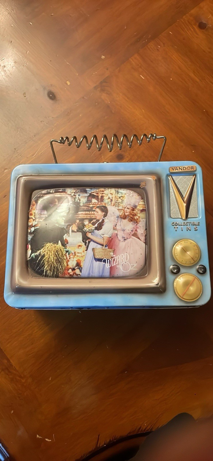 Vandor The Wizard of Oz Collectible Metal Lunchbox TV Design