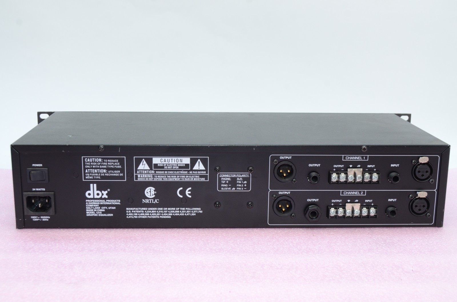 DBX PROFESSIONAL PRODUCTS 2 CHANNEL 1215 GRAPHIC EQUALIZER T8-E10