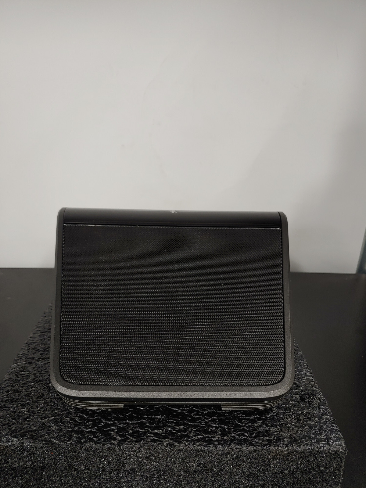 CRESTRON CCS-UC-1 Mercury Tabletop Conference System with Power Supply