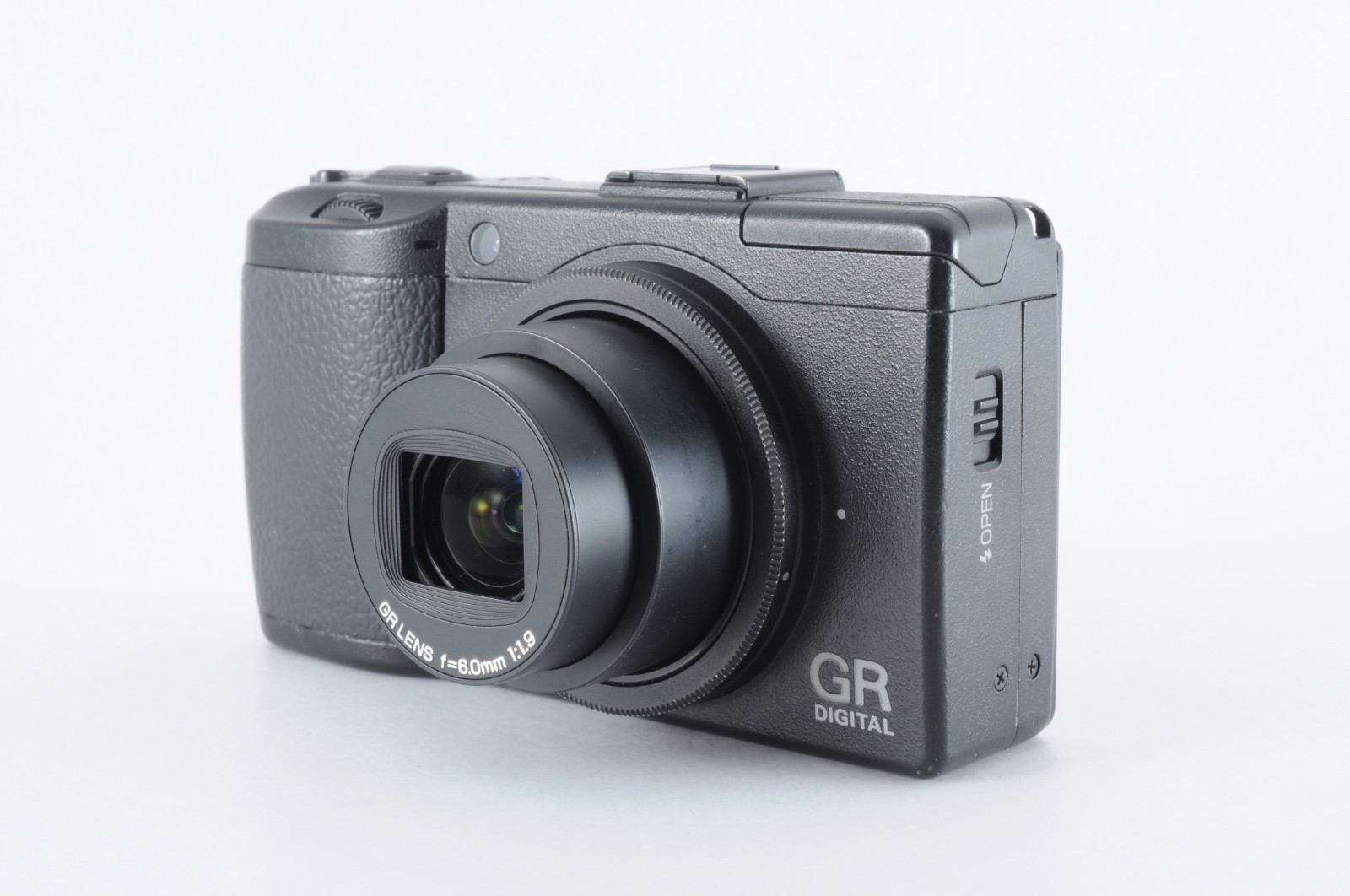 Ricoh GR Digital III Compact Camera [Near MINT] Shutter Count 3018 with Battery