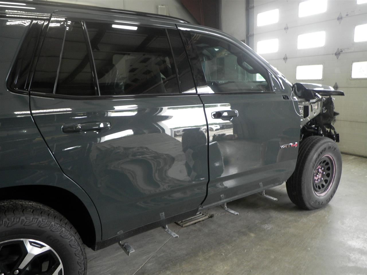 2026 Yukon AT4 Upper Air Shutter 86331348