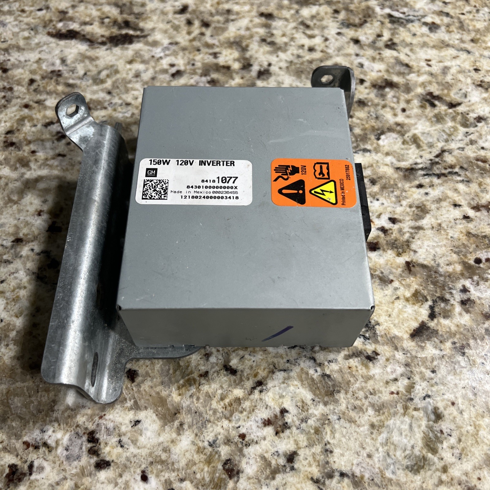 84181077 Converter/inverter/charger CHEVY TAHOE 15 16 17 18 19 20
