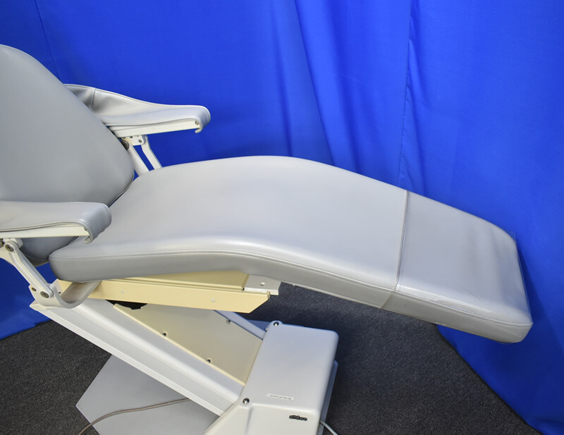 Refurbished Adec Priority 1005 Stand Alone Chair - Make an Offer