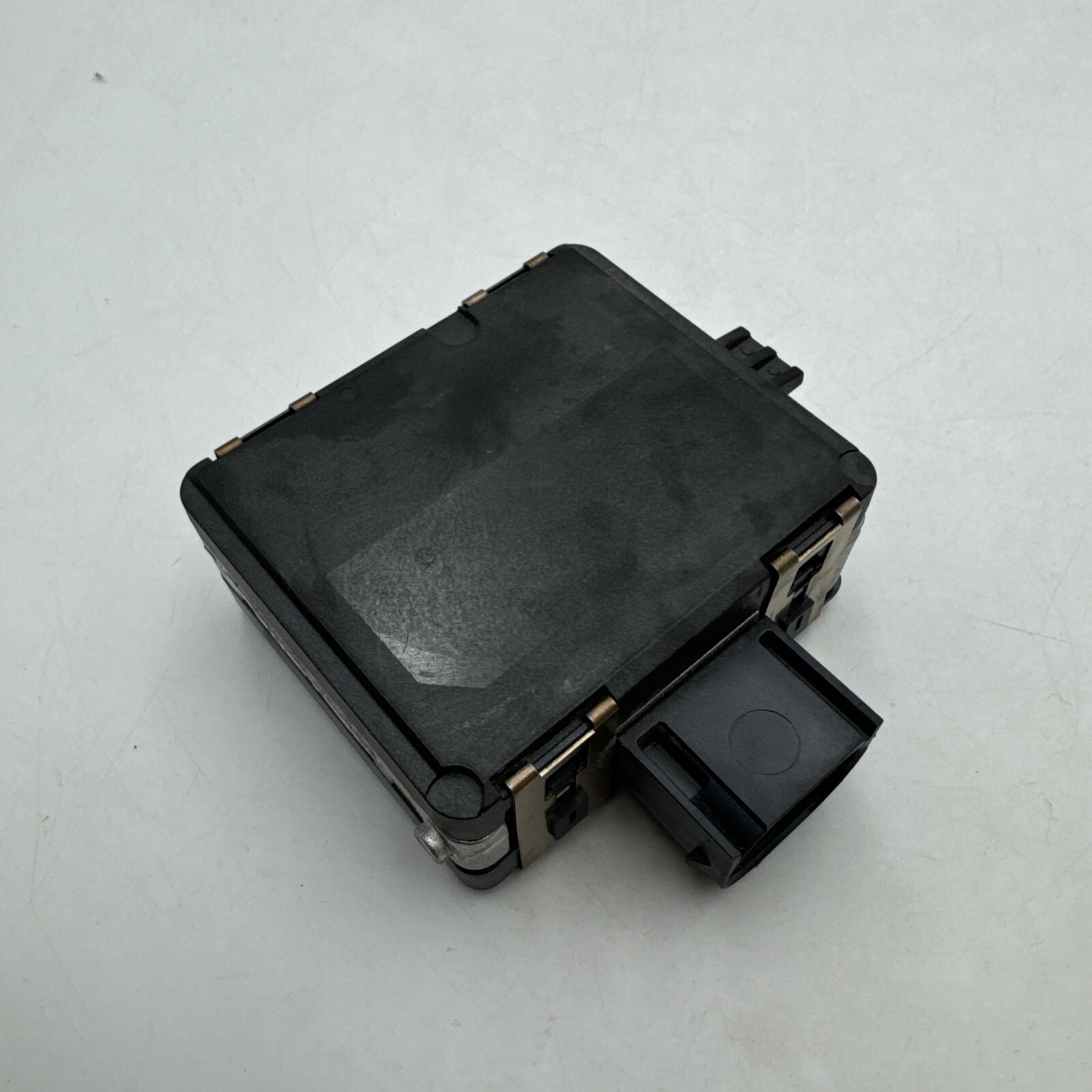 2017 2018 2019 AUDI A4 A5 Q7 S5 RS5 REAR LEFT BLIND SPOT SENSOR CONTROL MODULE