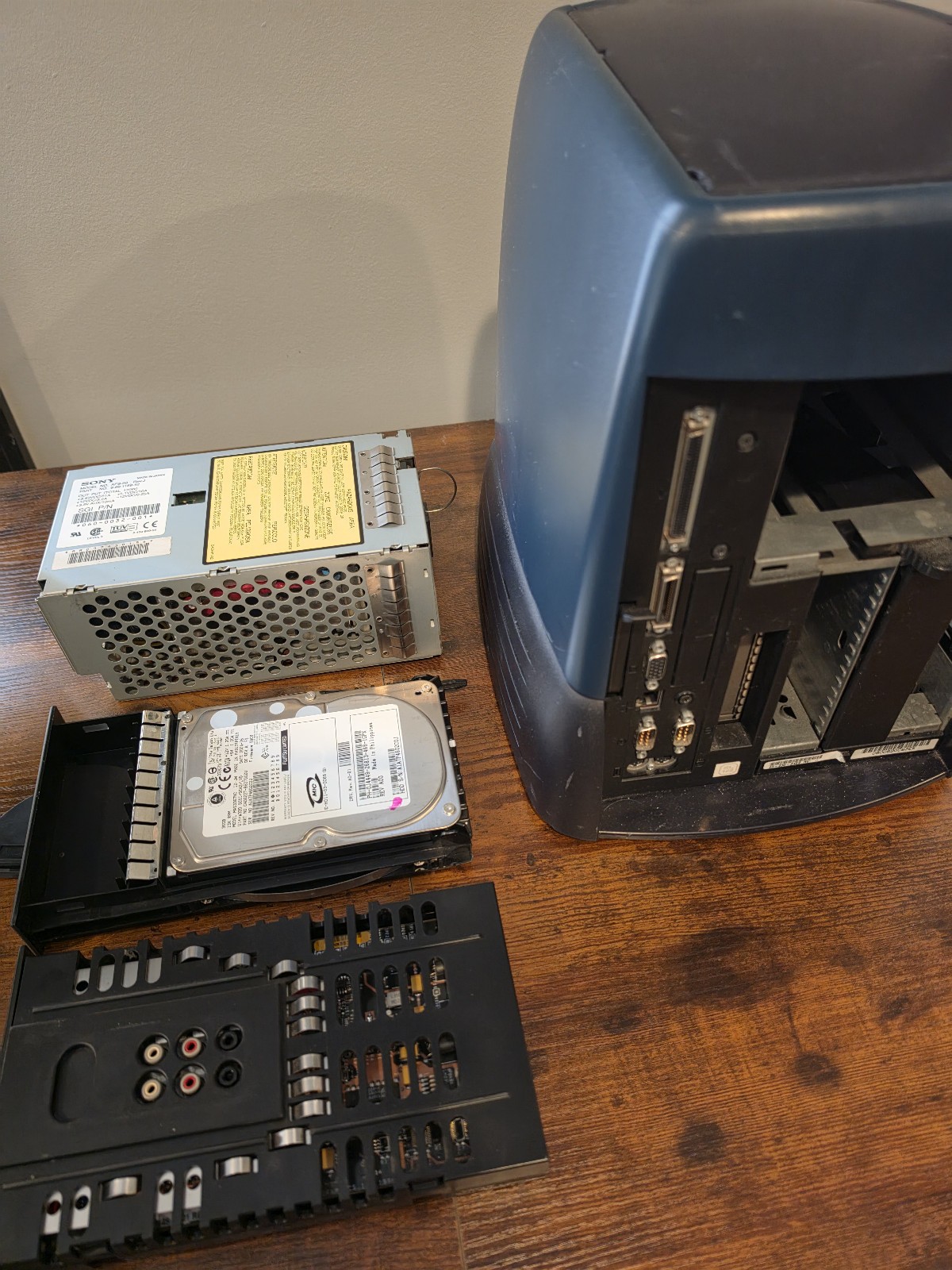 SGI Silicon Graphics O2 Workstation R5000 200MHz 128MB
