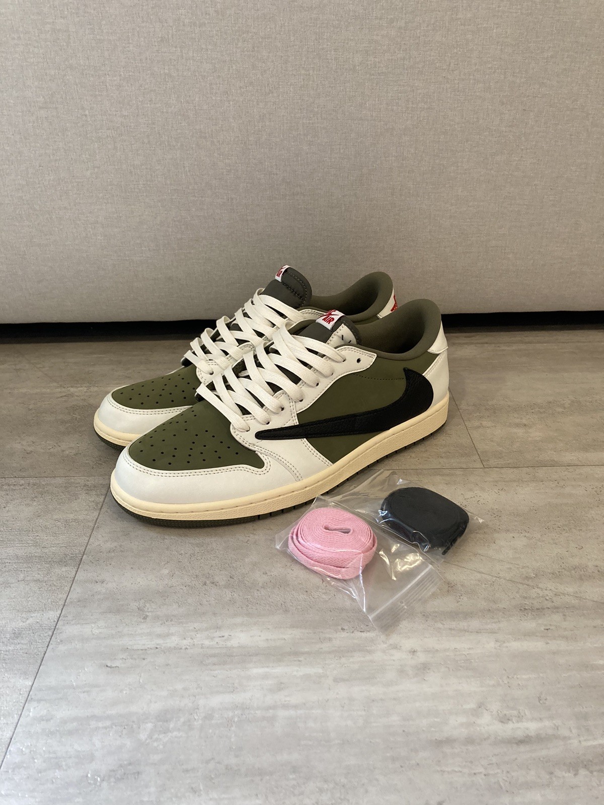 Size 11 - Jordan 1 Retro Low OG SP Travis Scott Medium Olive (NO BOX) Nike