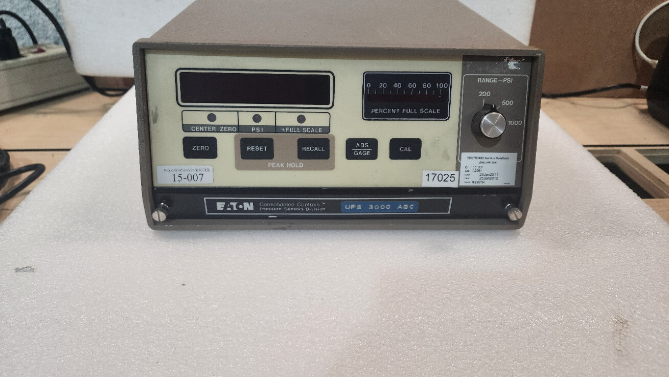 Eaton UPS 3000 ABC Pressure Calibrator