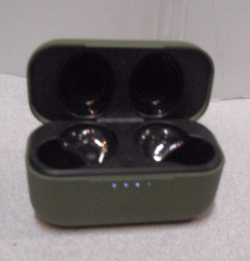 ISOtunes Sport CALIBER IT-17 Earbuds Charging CASE
