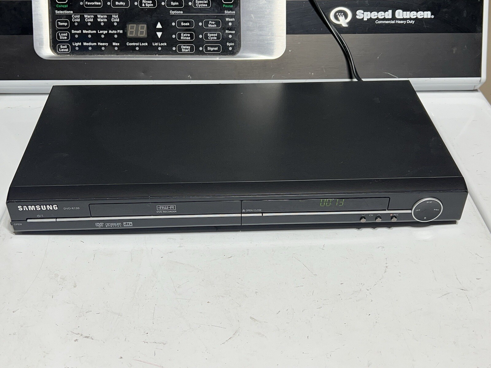 Samsung Model DVD-R130 DVD-R-RW Recorder Player Black No Remote Tested