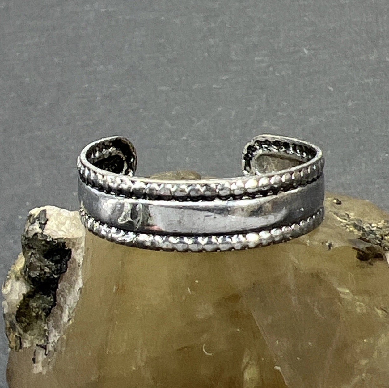 Toe Ring Silver Tone Vintage Size 5