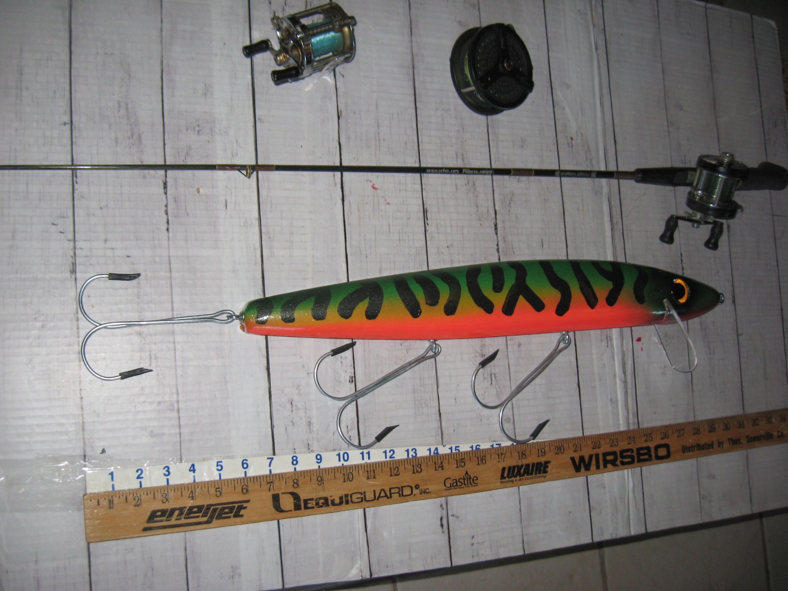 GIANT TYPE STICK CRANK BAIT LURE ADVERTISING SIZE WALL DECOR WOOD classic