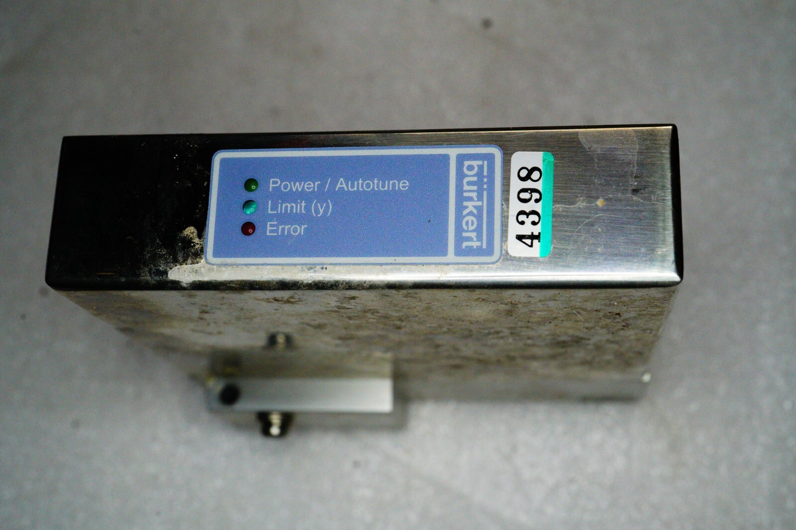 Burkert 8711 MFC CO2. 0.25 SLPM, Flange Mount, 24 VDC 4-20mA, Cal Due 2/10,
