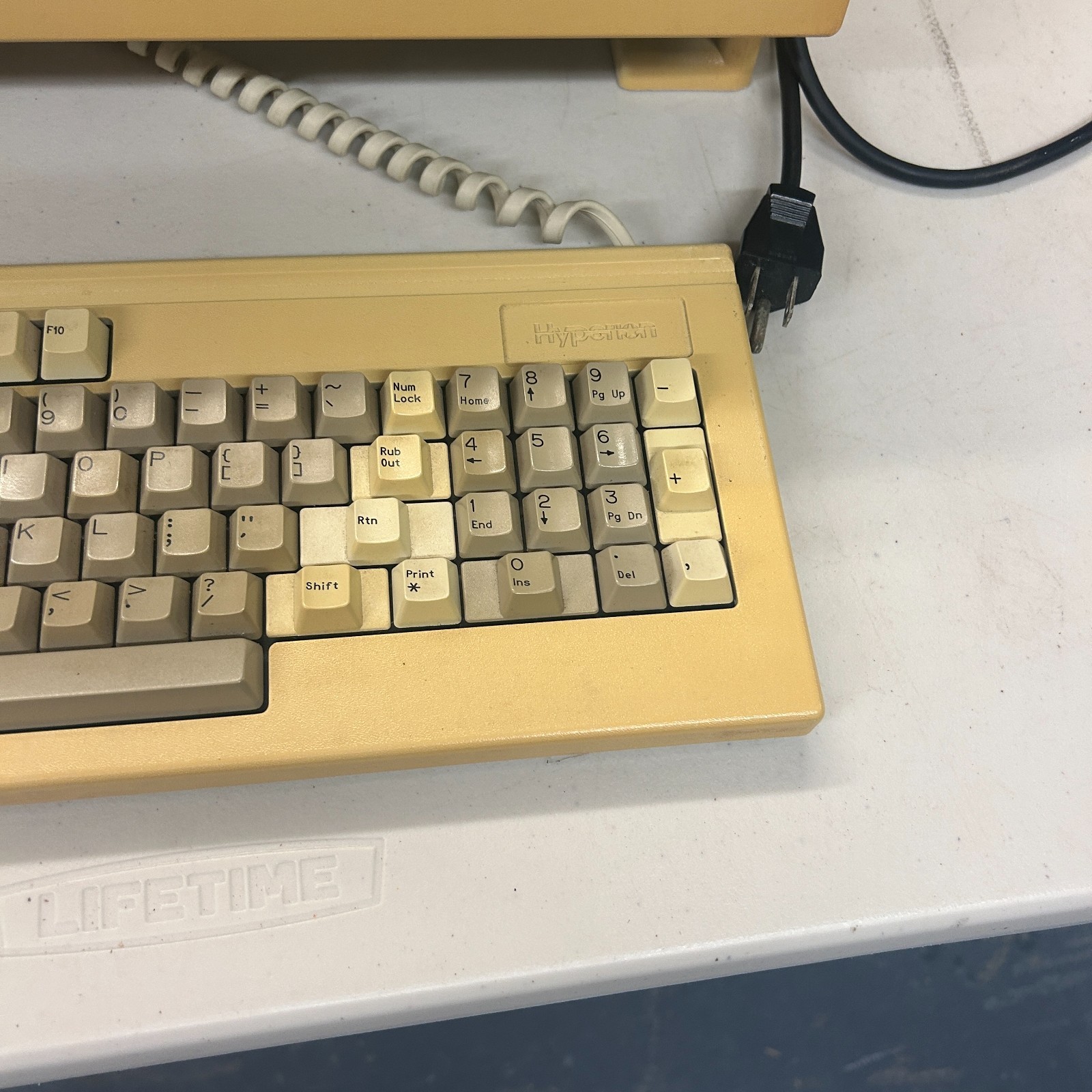 Dynalogic Hyperion 3012 All-in-One Vintage Computer w/ Keyboard 2 Disk Drives