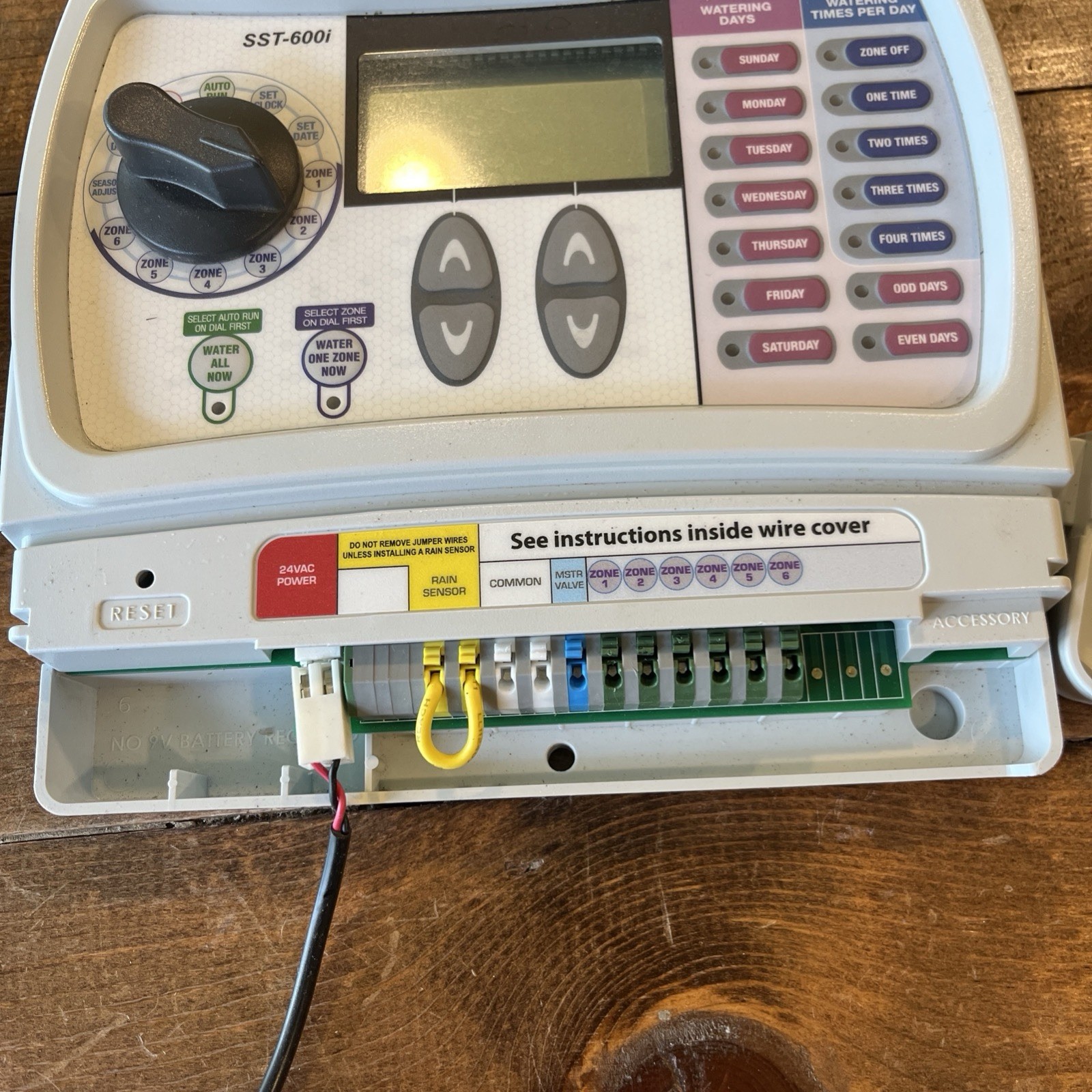 RAIN BIRD SST-600i Simple Set Indoor Sprinkler Irrigation System Timer + Power