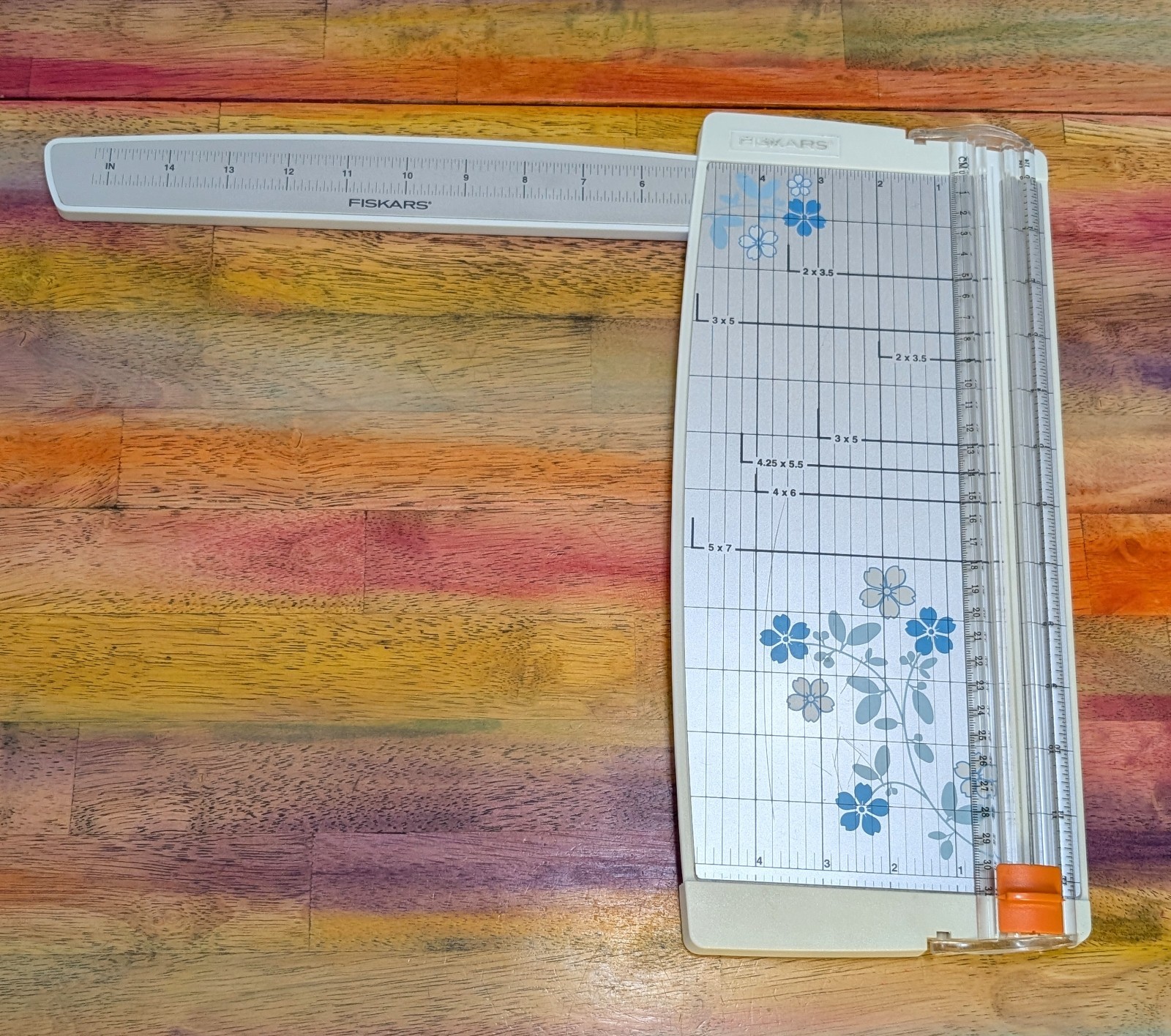 Fiskars Cutting Board Cut Ruler Measurement Measuring Floral Project Craft Draft
