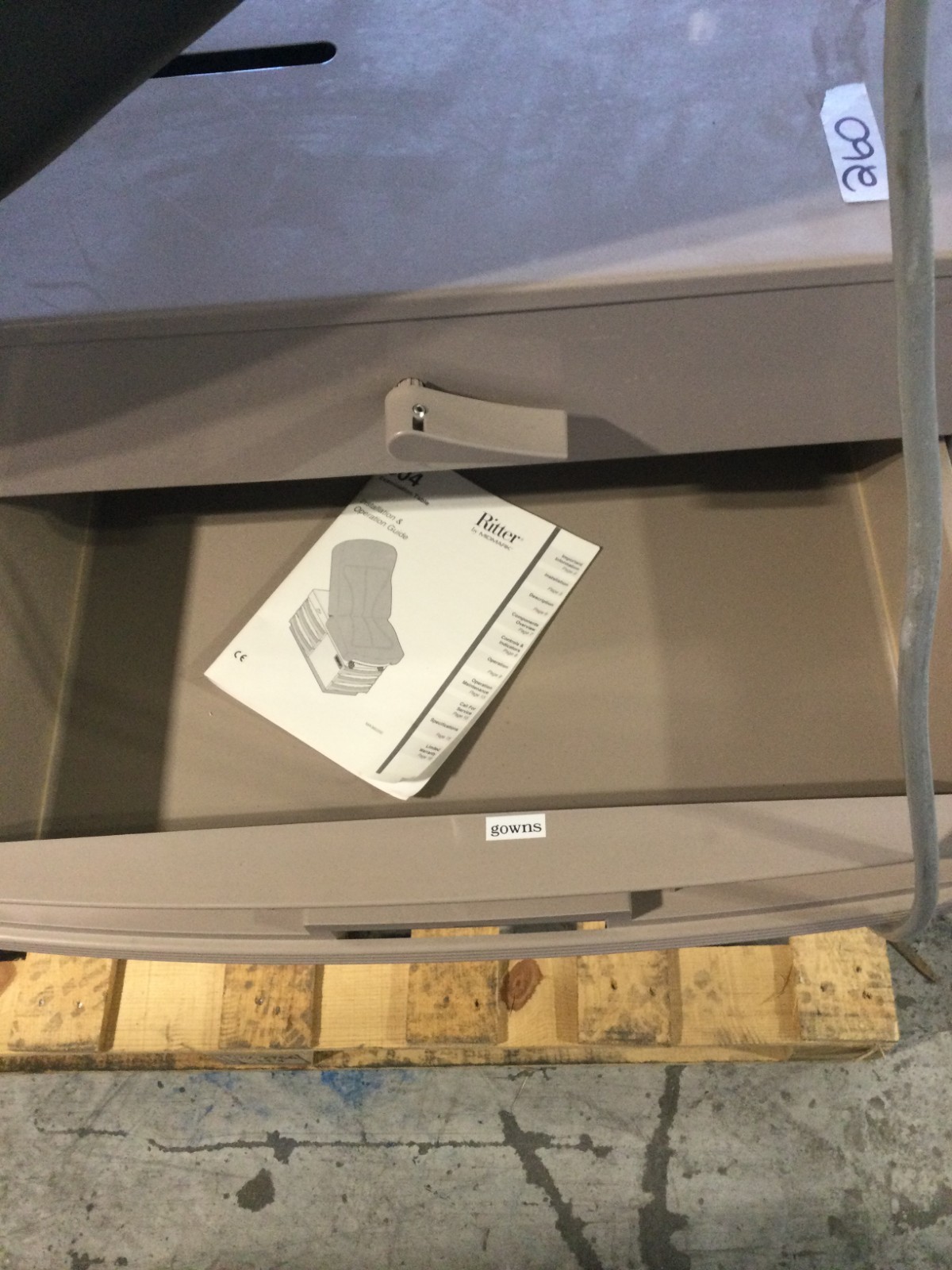 RITTER 304 EXAMINATION TABLE