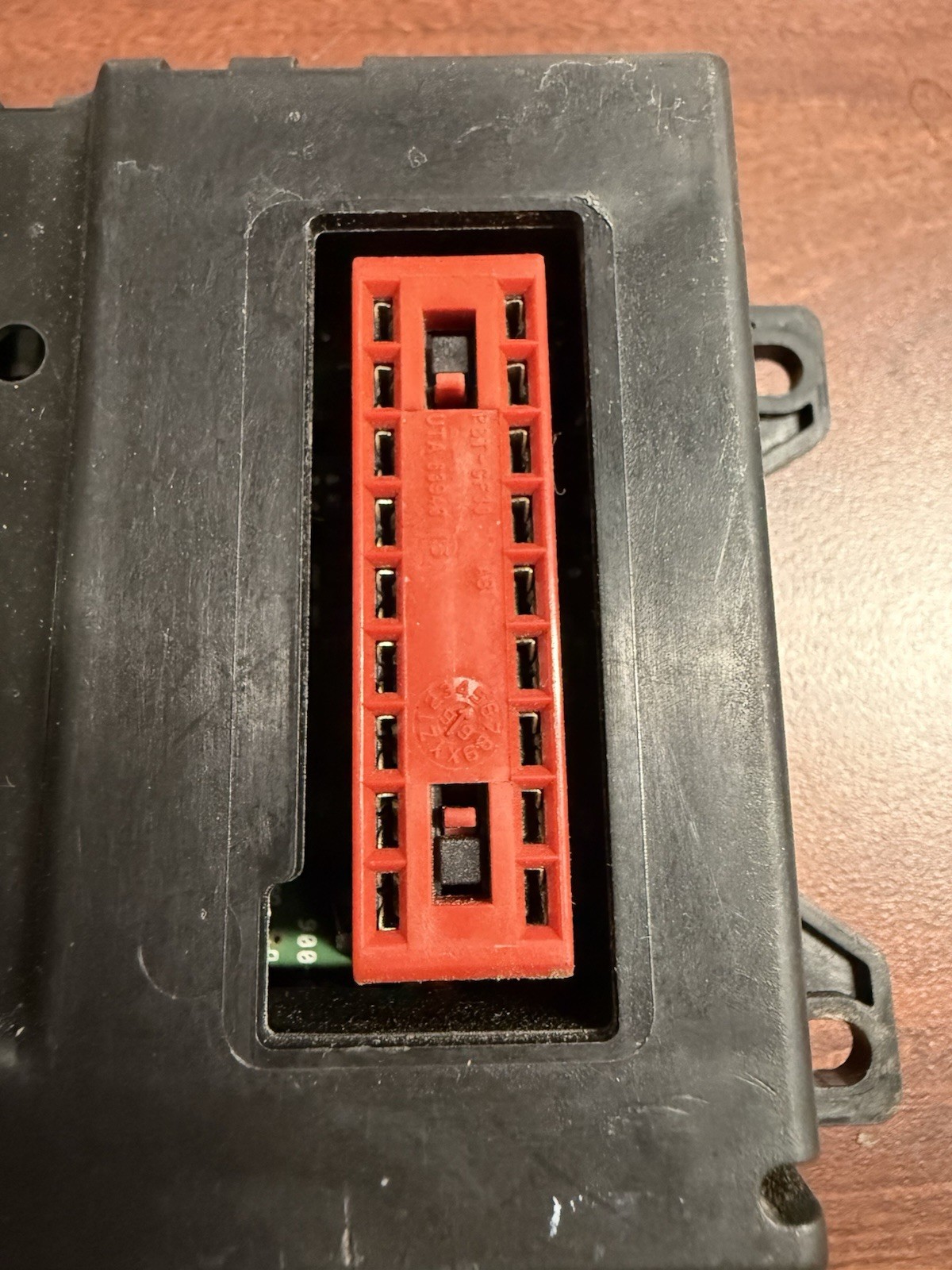 2000 FORD EXCURSION GEM MODULE ID#: YC3T-14B205-CE