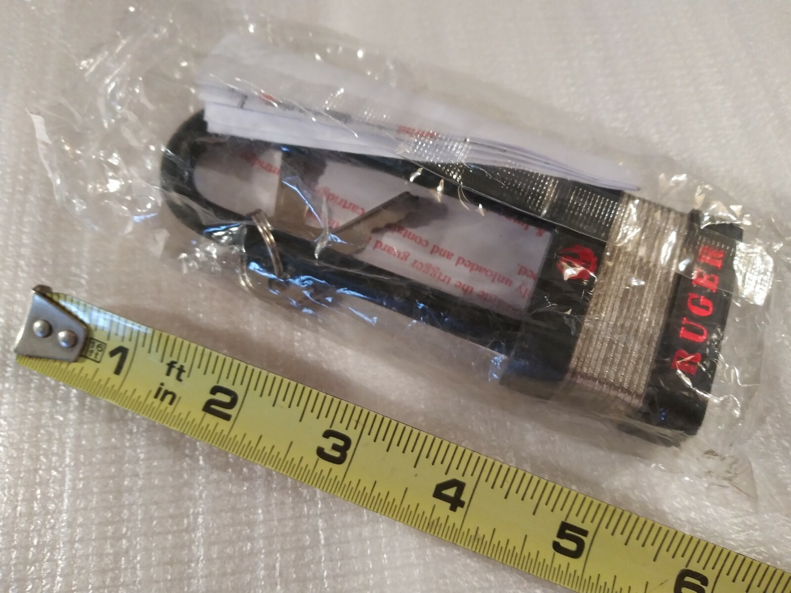 NEW - RUGER GUN LOCK 5035 WITH TWO KEYS AND MANUAL