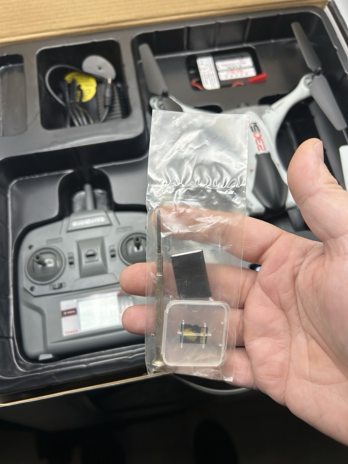 Heli-Max 230Si Ready To Fly NOS in Box