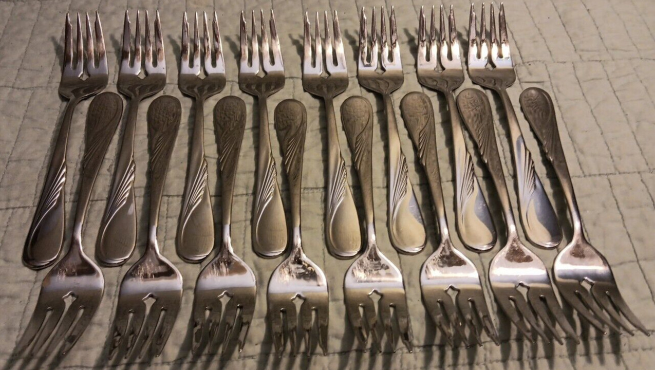 Lot Of 16 Walco Goddess 18/10 Stainless 6 3/4" Salad Fork Flatware Lot