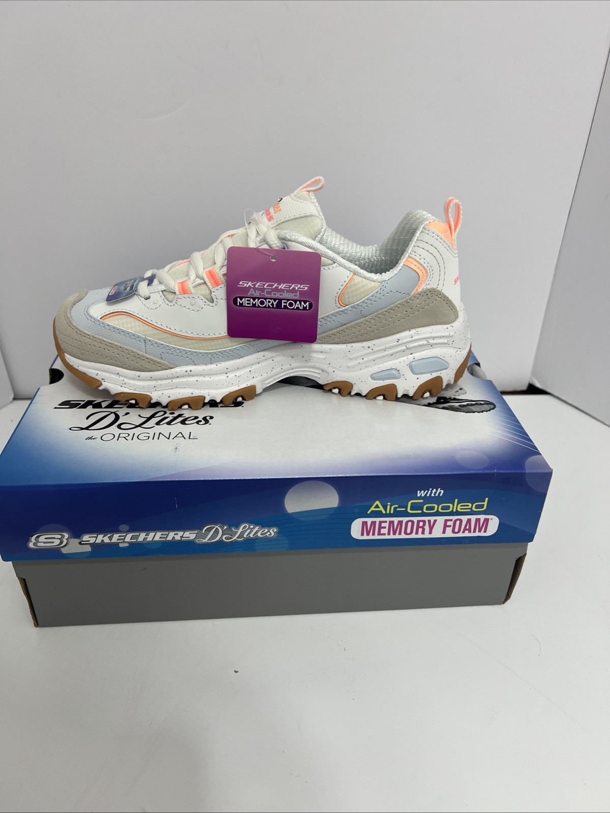 Skechers Women's D'Lites With Air-Cooled Memory Foam Lace-up Sneaker Size6