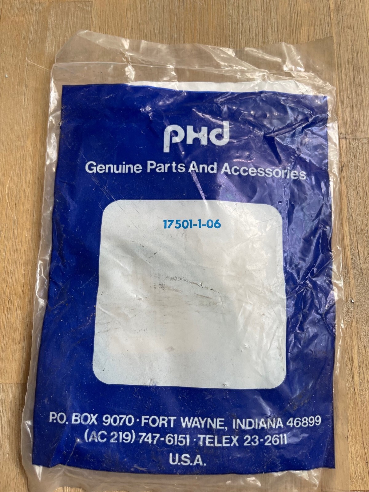 PHD 17501-1-06 COMPACT PROXIMITY SENSOR NEW
