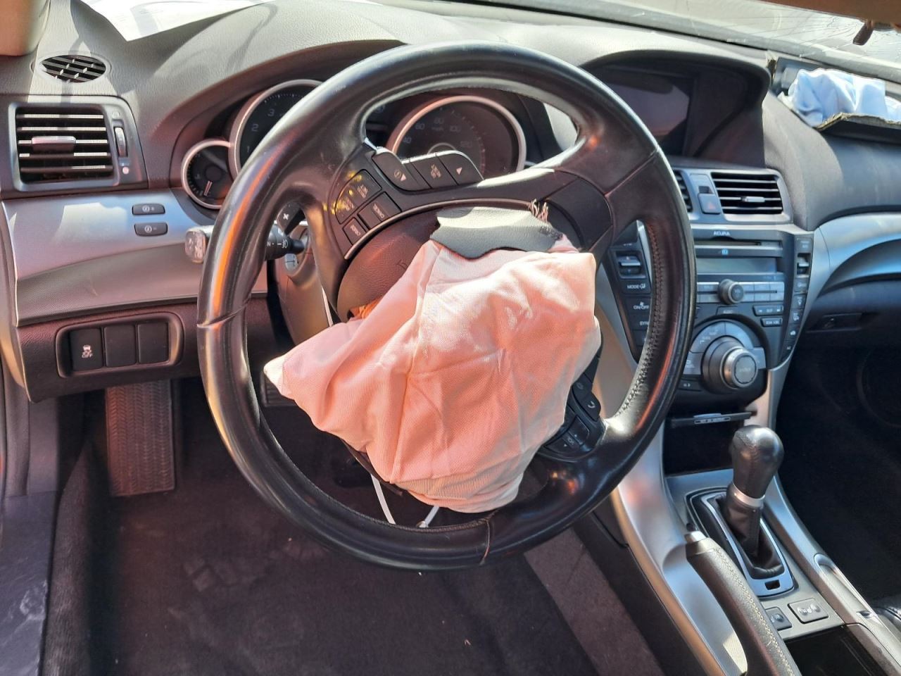 TL 2010 Glove Box 4808620